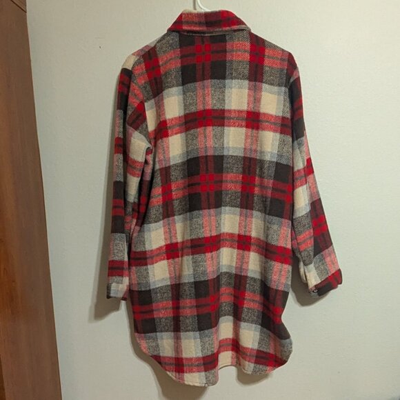 Adora shacket jacket flannel plaid pockets  Size Medium - Picture 3 of 8